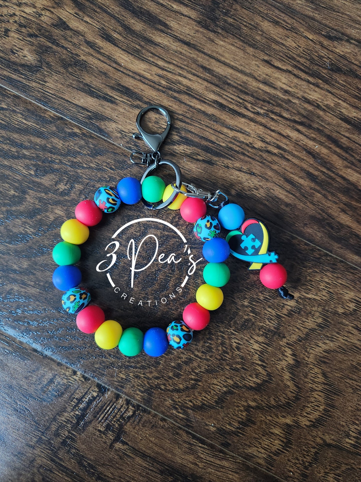 Wristlet with Add-On Focal