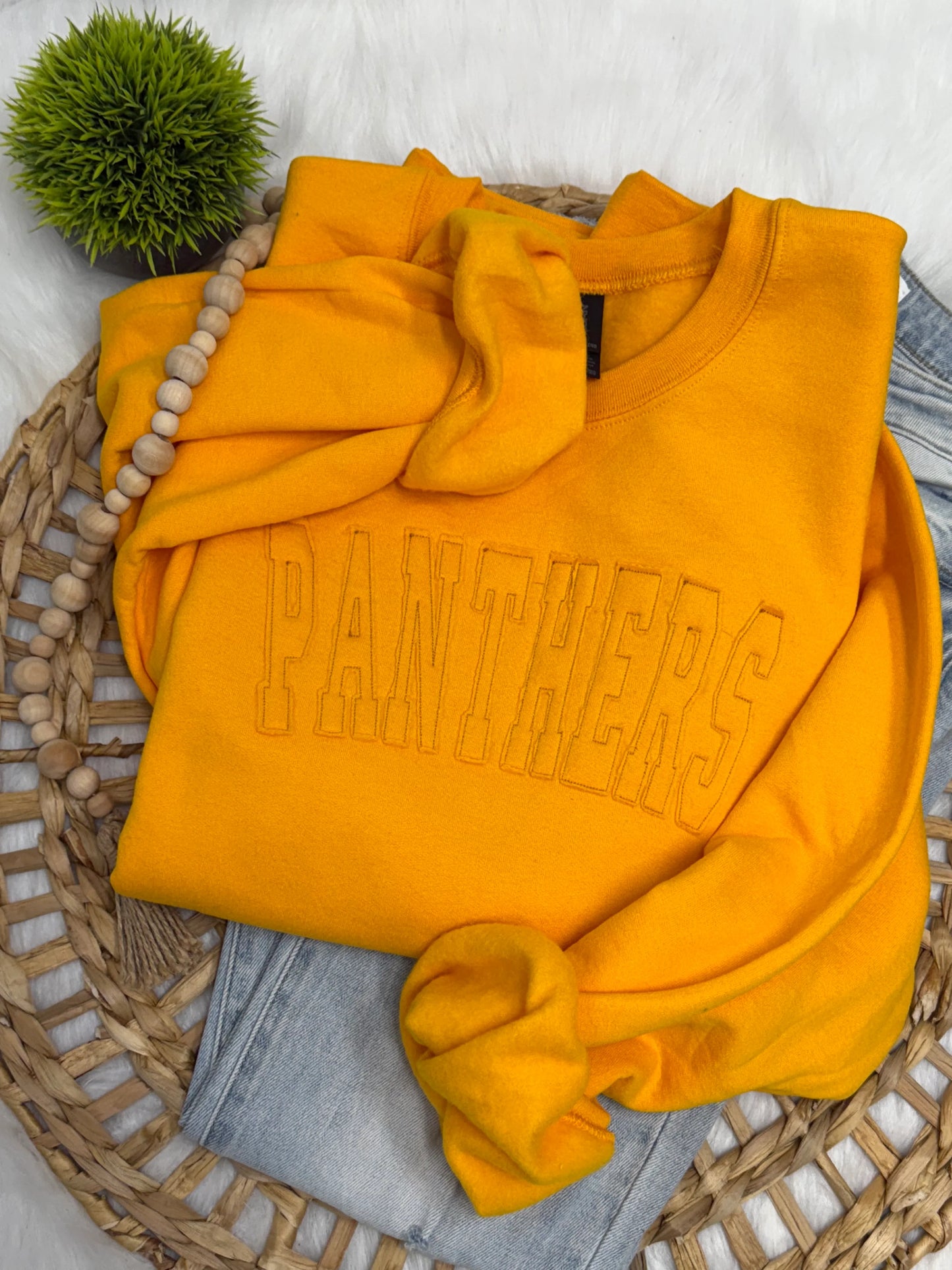 Raggy Embroidered Sweatshirt