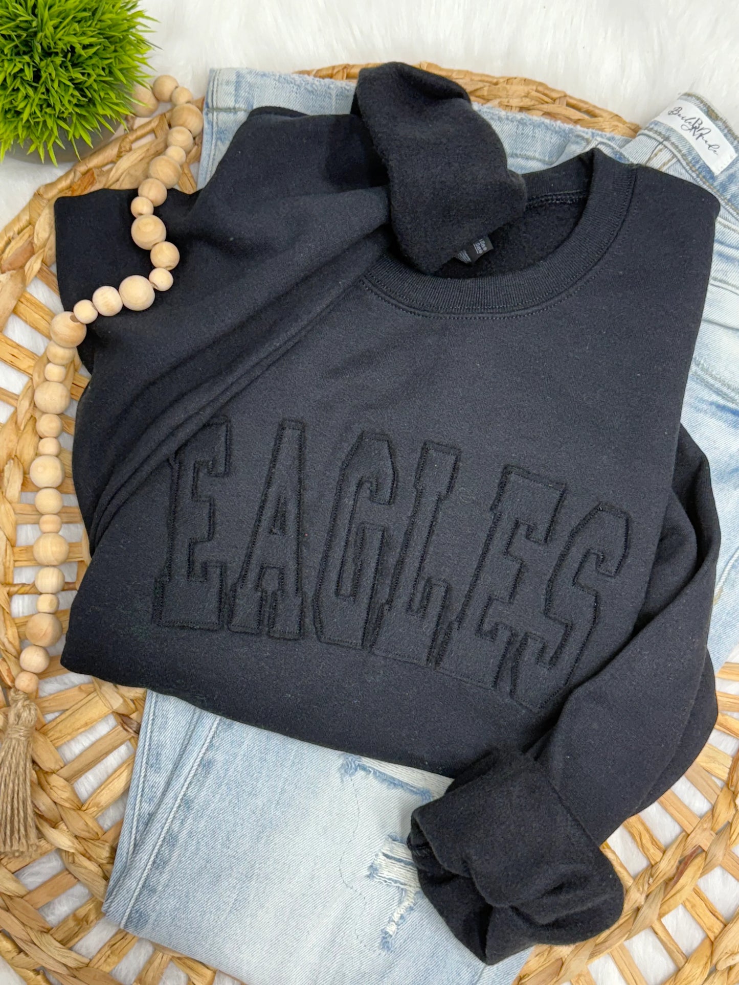 Raggy Embroidered Sweatshirt